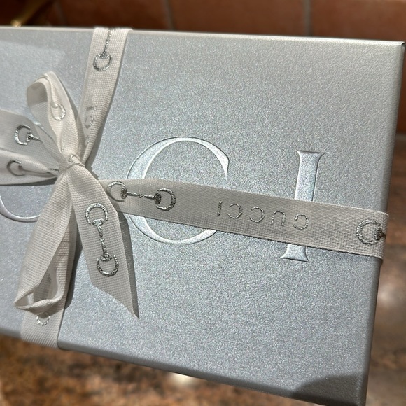 Gucci Holiday Stationary - Picture 3 of 10